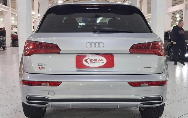 imagem-https://www.socarrao.com.br/sc-vehicle-images-prod/4128447/1790367622908-8494439_25_B_d69d082239.jpeg
