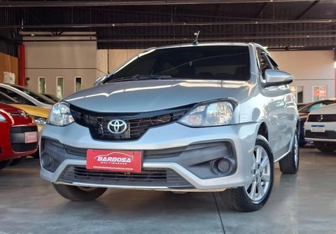 Toyota Etios 2019 Prata — foto 1 de 3