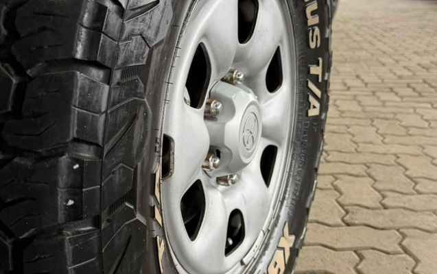 imagem-https://www.socarrao.com.br/sc-vehicle-images-prod/4128645/1790430614114-V2hhdHNBcHAgSW1hZ2UgMjAyNi0wOS0yNSBhdCAxMS4zOS41NSBBTS5qcGVn.jpeg