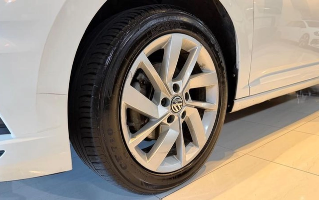 imagem-https://www.socarrao.com.br/sc-vehicle-images-prod/4128674/1790368161006-8514801_3_B_5098cb763a.jpeg