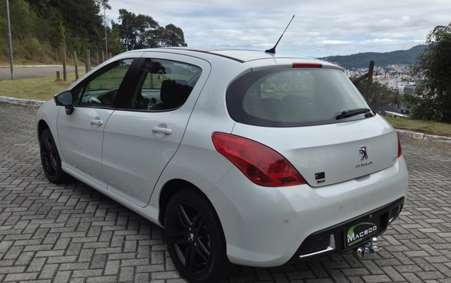imagem-https://www.socarrao.com.br/sc-vehicle-images-prod/4128676/1790368176563-96f8102a-5fdc-45de-b7ae-570b8972d696.jpg