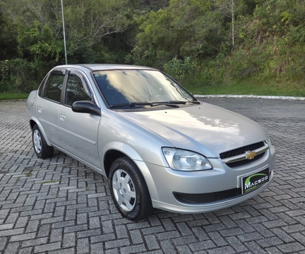 Chevrolet Corsa 2015 Prata — foto 1 de 3