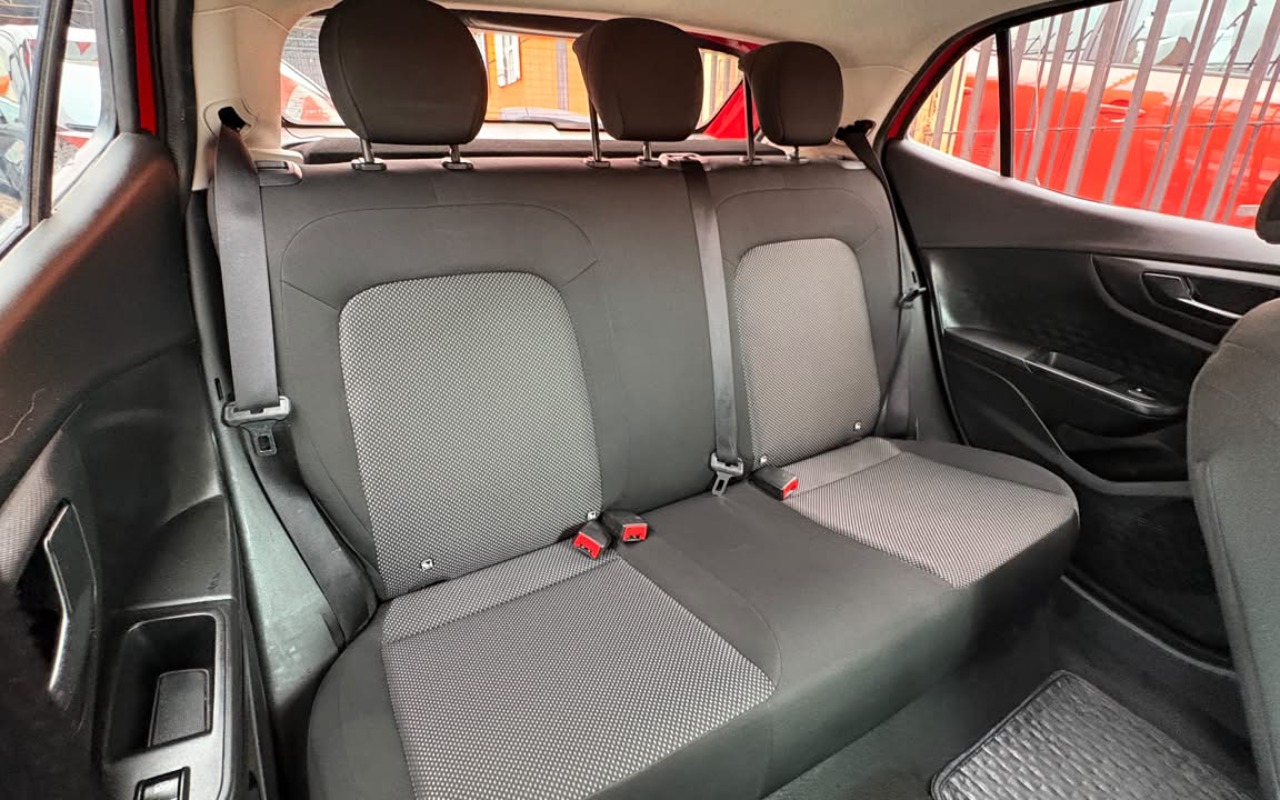 imagem-https://www.socarrao.com.br/sc-vehicle-images-prod/4128691/1790368299708-V2hhdHNBcHAgSW1hZ2UgMjAyNi0wOS0yMyBhdCAxNS4zNS41NSAoMikuanBlZw.jpeg