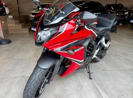 Honda CBR 1000 F 2018 Vermelho — foto 1 de 3
