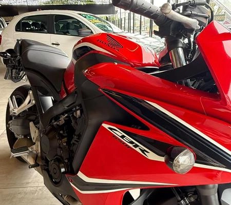 imagem-https://www.socarrao.com.br/sc-vehicle-images-prod/4128746/1790368403079-8490399_8_B_b514654924.jpeg
