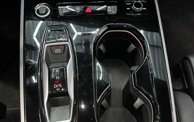 imagem-https://www.socarrao.com.br/sc-vehicle-images-prod/4129019/1790369091329-a8ad6d2e-a2ac-4e71-b16b-0574b187ff12.jpeg