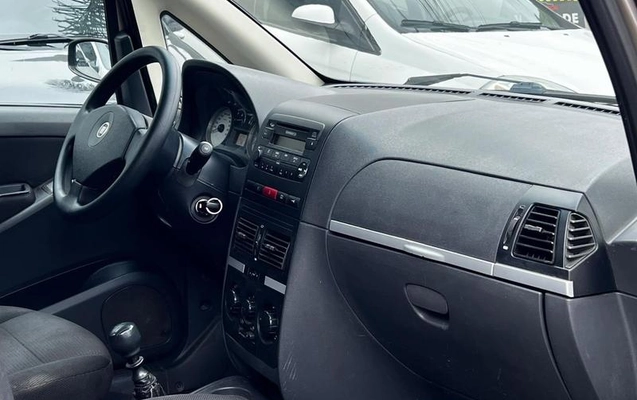 imagem-https://www.socarrao.com.br/sc-vehicle-images-prod/4129024/1790369145076-8515267_0_B_35d0b42326.jpeg