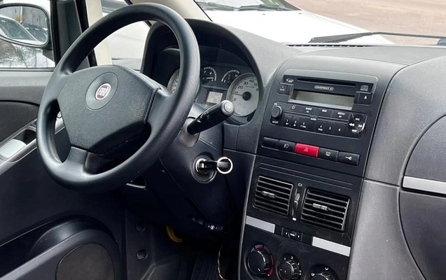 imagem-https://www.socarrao.com.br/sc-vehicle-images-prod/4129024/1790369145077-8515267_1_B_6c70dae80e.jpeg