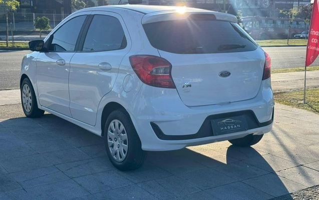 imagem-https://www.socarrao.com.br/sc-vehicle-images-prod/4129248/1791384487600-8515404_11_B_6e85a36c3a.jpeg