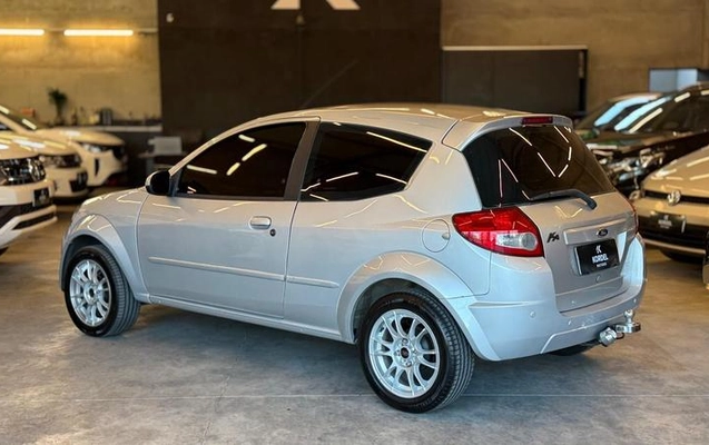 imagem-https://www.socarrao.com.br/sc-vehicle-images-prod/4129256/1790369575700-8515491_10_B_2e756662ca.jpeg