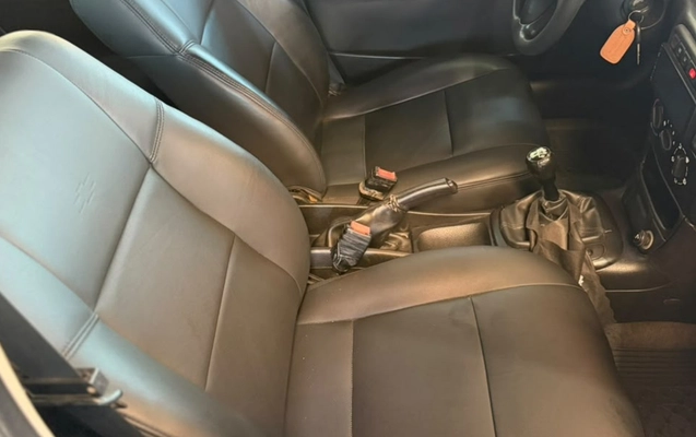 imagem-https://www.socarrao.com.br/sc-vehicle-images-prod/4129292/1790369741231-V2hhdHNBcHAgSW1hZ2UgMjAyNi0wOS0yNSBhdCAxMS40My4wNCBBTSAoMikuanBlZw.jpeg