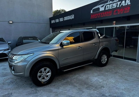 Mitsubishi Triton 2017 Prata — foto 1 de 3