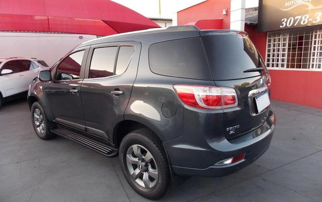 imagem-https://www.socarrao.com.br/sc-vehicle-images-prod/4129355/1790370068122-8514182_2_B_371347cfda.jpeg
