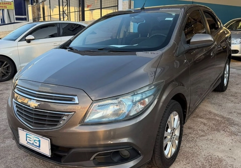 Chevrolet Prisma 2014 Cinza — foto 1 de 3