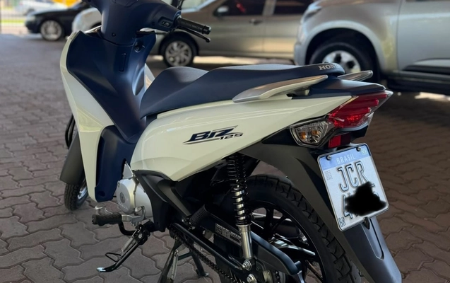 imagem-https://www.socarrao.com.br/sc-vehicle-images-prod/4129689/1790371023420-V2hhdHNBcHAgSW1hZ2UgMjAyNi0wOS0yNSBhdCAxMS40My40MiBBTSAoMykuanBlZw.jpeg