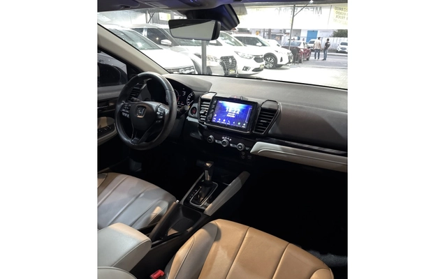 imagem-https://www.socarrao.com.br/sc-vehicle-images-prod/4129998/1790371678235-1_062717.jpg