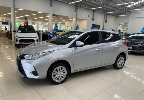 Toyota Yaris 2025 Prata — foto 1 de 3