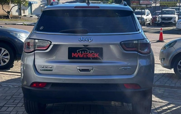 imagem-https://www.socarrao.com.br/sc-vehicle-images-prod/4130316/1790372382616-8515732_10_B_67b133e906.jpeg