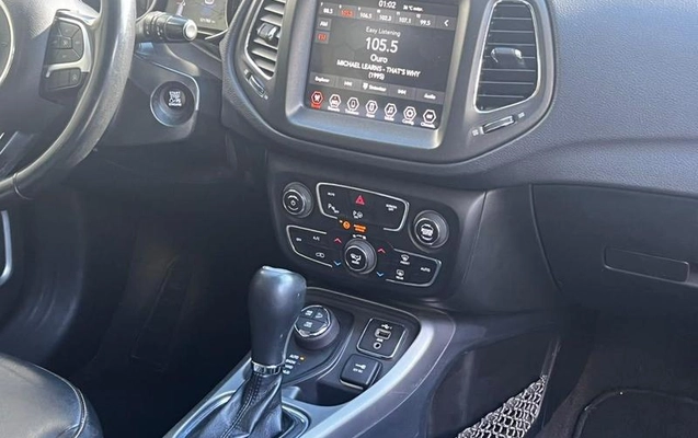 imagem-https://www.socarrao.com.br/sc-vehicle-images-prod/4130316/1790372382628-8515732_2_B_87a9b9164f.jpeg