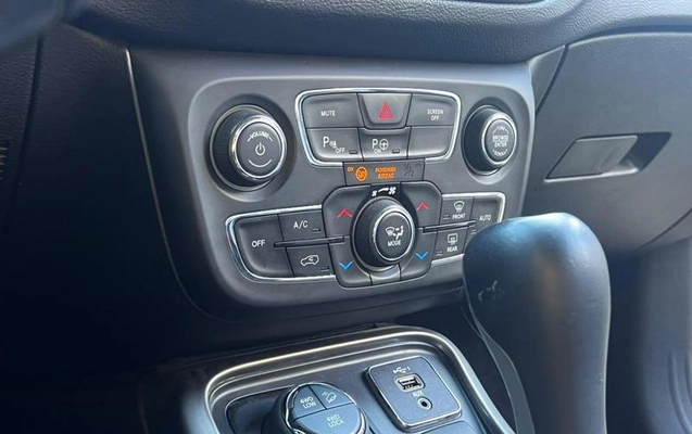 imagem-https://www.socarrao.com.br/sc-vehicle-images-prod/4130316/1790372382635-8515732_0_B_a7b3c95aec.jpeg