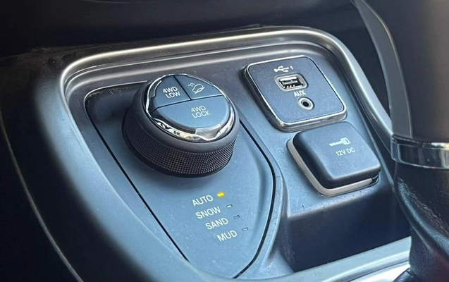 imagem-https://www.socarrao.com.br/sc-vehicle-images-prod/4130316/1790372382637-8515732_0_B_21713758d9.jpeg