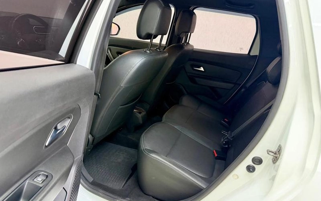 imagem-https://www.socarrao.com.br/sc-vehicle-images-prod/4130338/1790374979126-8515764_13_B_da69d5716c.jpeg