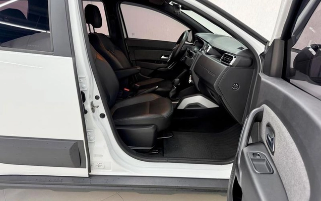 imagem-https://www.socarrao.com.br/sc-vehicle-images-prod/4130338/1790374979133-8515764_18_B_4bbc3d6a7c.jpeg