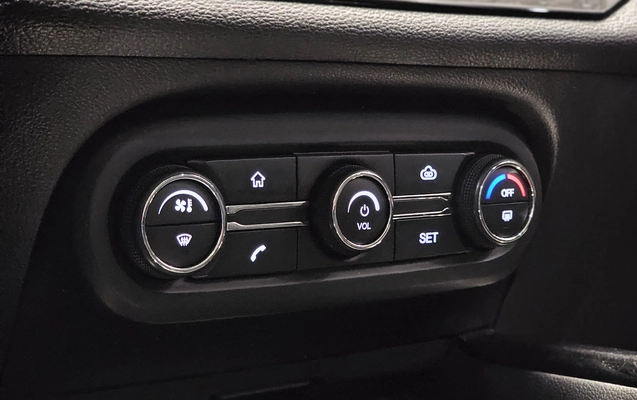 imagem-https://www.socarrao.com.br/sc-vehicle-images-prod/4130363/1790372867739-1_043421.jpg