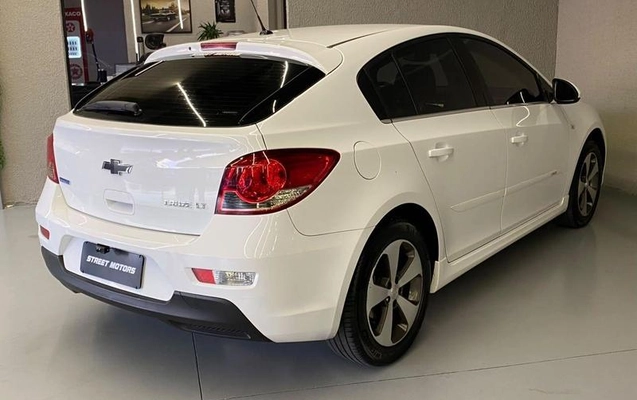 imagem-https://www.socarrao.com.br/sc-vehicle-images-prod/4130420/1790372947428-8515716_5_B_92869f3f4c.jpeg