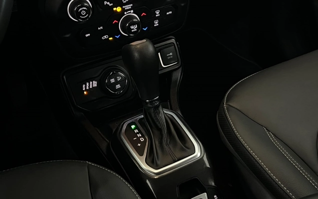 imagem-https://www.socarrao.com.br/sc-vehicle-images-prod/4130505/1790373020595-1_052550.jpg