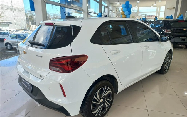 imagem-https://www.socarrao.com.br/sc-vehicle-images-prod/4130712/1791318481513-34d20389-cd52-4ad9-8589-ae9bd2b0593d20260910180002.jpeg