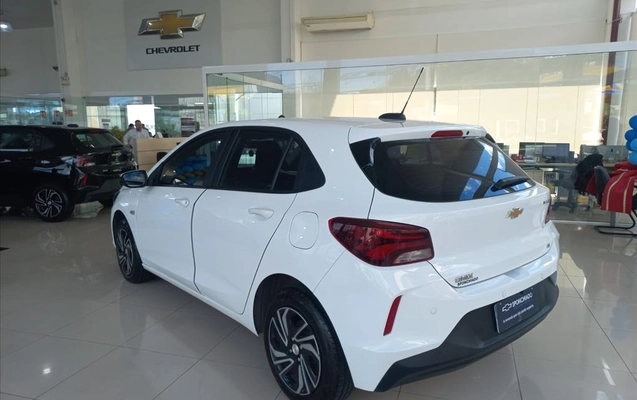 imagem-https://www.socarrao.com.br/sc-vehicle-images-prod/4130712/1791318481545-f5aa46cb-09c2-4aa4-8b07-75426f146f4820260910180000.jpeg