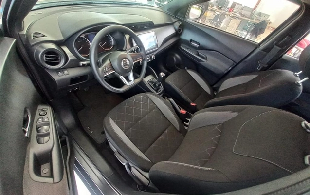 imagem-https://www.socarrao.com.br/sc-vehicle-images-prod/4130902/1790374229961-be9f0c85-b878-40c4-9d9b-5cebab90e74020260910175632.jpeg