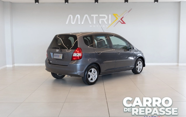 imagem-https://www.socarrao.com.br/sc-vehicle-images-prod/4131042/1790374697953-003_592419-58a20ddd11e8bf3ca33c502cc8ee9ef3.jpg