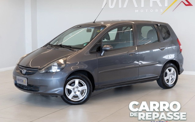 imagem-https://www.socarrao.com.br/sc-vehicle-images-prod/4131042/1790374697985-003_592419-3bef6a9dbbdfa47fc03cc3f74d681c48.jpg