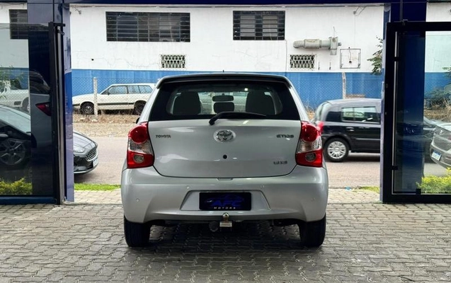imagem-https://www.socarrao.com.br/sc-vehicle-images-prod/4131284/1790375030707-8487379_4_B_d39c912e02.jpeg