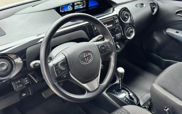 imagem-https://www.socarrao.com.br/sc-vehicle-images-prod/4131284/1790375030711-8487379_7_B_7a3a792625.jpeg