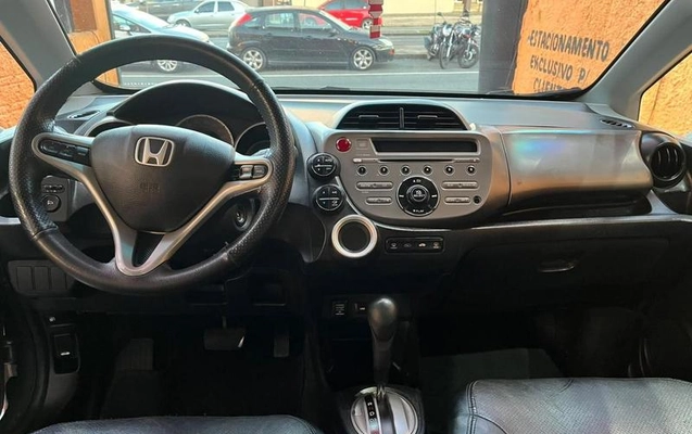 imagem-https://www.socarrao.com.br/sc-vehicle-images-prod/4131322/1790375490503-727600184