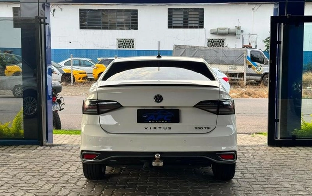 imagem-https://www.socarrao.com.br/sc-vehicle-images-prod/4131336/1790375524564-8414012_5_B_2adb53650f.jpeg