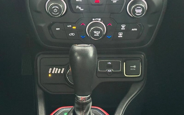 imagem-https://www.socarrao.com.br/sc-vehicle-images-prod/4131361/1790375559611-8271932_10_B_e67fe970d9.jpeg