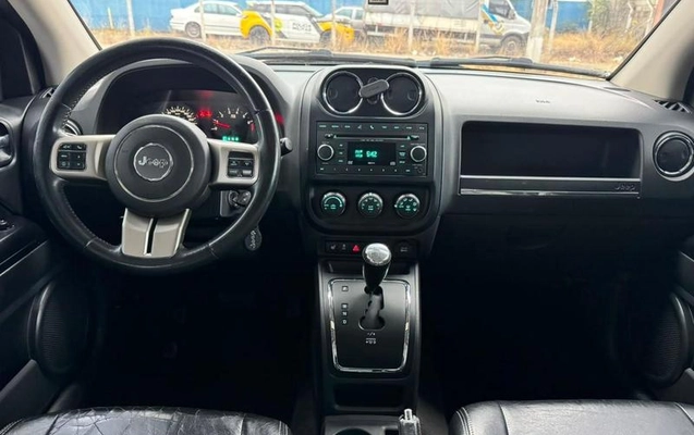 imagem-https://www.socarrao.com.br/sc-vehicle-images-prod/4131557/1790375771283-8415768_6_B_2297becfda.jpeg