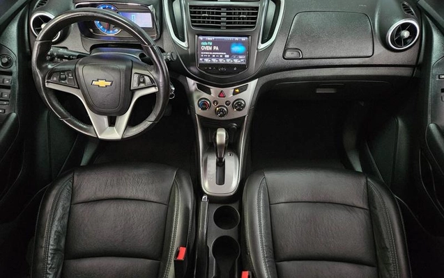 imagem-https://www.socarrao.com.br/sc-vehicle-images-prod/4132143/1790377725166-8504768_9_B_7cf23299a1.jpeg