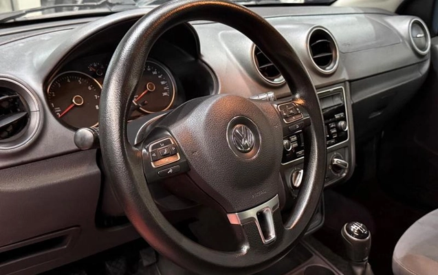 imagem-https://www.socarrao.com.br/sc-vehicle-images-prod/4132618/1790379211326-8515850_10_B_6136a4db45.jpeg