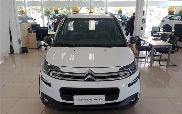 imagem-https://www.socarrao.com.br/sc-vehicle-images-prod/4133135/1790797738429-1bcbd316-0984-4be4-833e-a9ebface6bfe20260924084848.jpeg