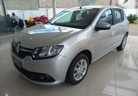 Renault Sandero 2019 Prata — foto 1 de 3