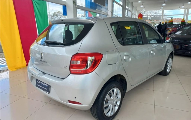 imagem-https://www.socarrao.com.br/sc-vehicle-images-prod/4133216/1791224702292-35bcda07-2218-459d-9734-a7678b4b4be420260923091013.jpeg