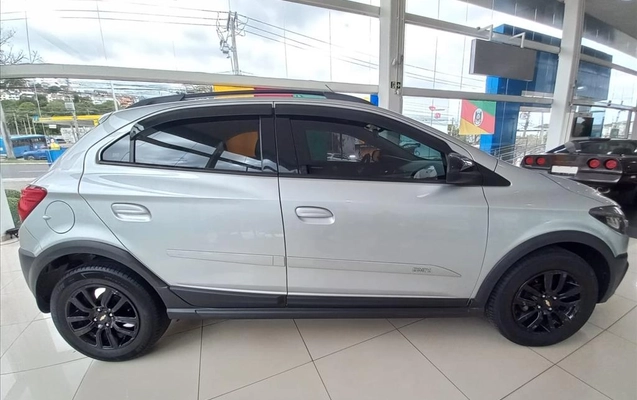 imagem-https://www.socarrao.com.br/sc-vehicle-images-prod/4133248/1790381096655-bb7eef74-2076-4788-a21d-ae94c72b48a820260923090809.jpeg
