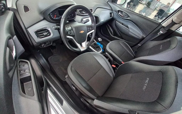 imagem-https://www.socarrao.com.br/sc-vehicle-images-prod/4133248/1790381096658-3a85abfd-f8e2-4a2b-ae6e-9bf2456c8d4d20260923090810.jpeg
