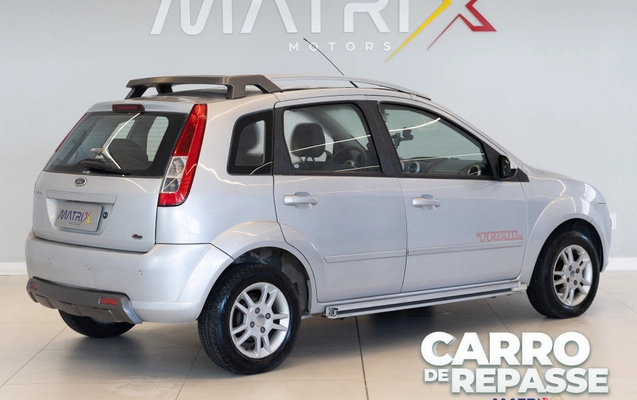 imagem-https://www.socarrao.com.br/sc-vehicle-images-prod/4133822/1790383713958-003_592299-c5f2887f70ff1bcf5f389a599ca89175.jpg