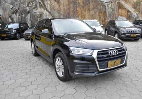 Audi Q5 2018 Preto — foto 1 de 3